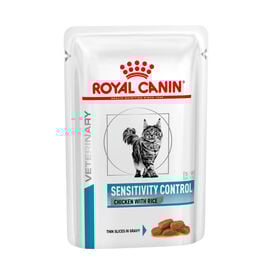 Royal Canin Veterinary Sensitivity Control Pollo y Arroz sobre en salsa