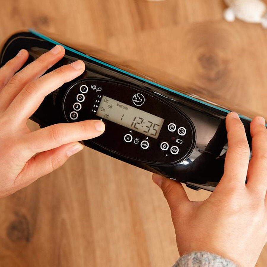 Cecotec Pumba 1600 Purrfect Meal Comedero Dispensador para perros y gatos thumbnail