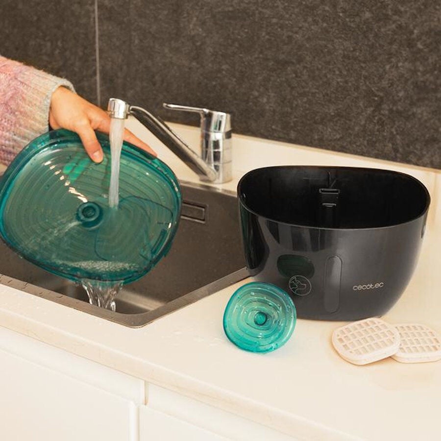 Cecotec Pumba 2200 Refresh Bebedero Automático para perros y gatos thumbnail